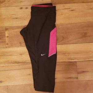 Nike Capri Dri Fit Leggings